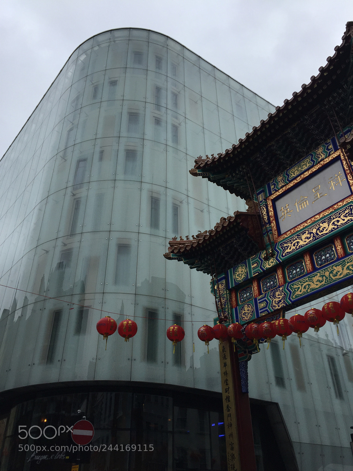 Apple iPhone 6 sample photo. China town photography