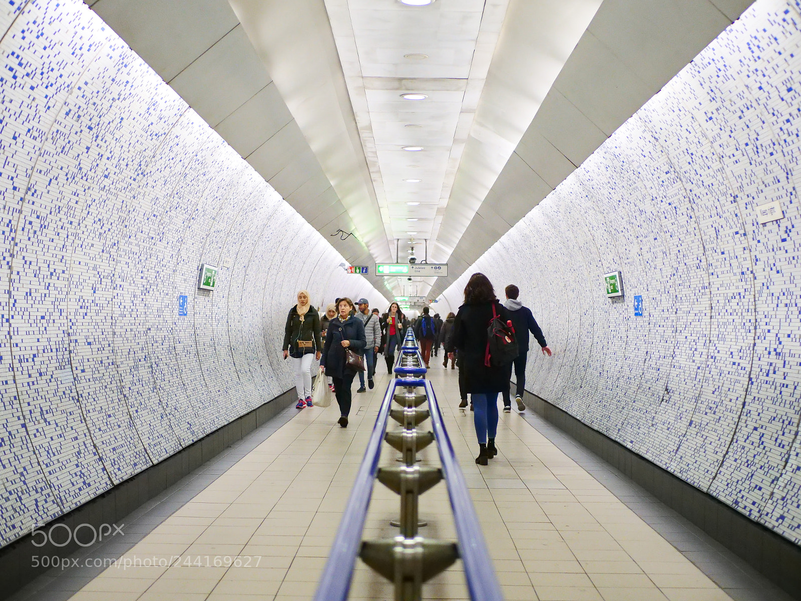 Panasonic Lumix DC-GH5 sample photo. London underground photography