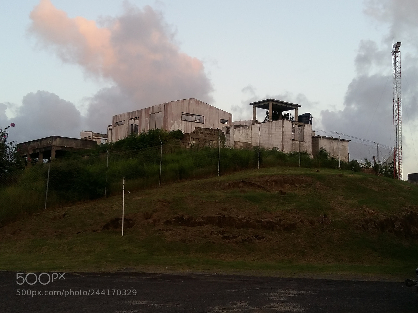 Samsung Galaxy A5 sample photo. Old building! photography