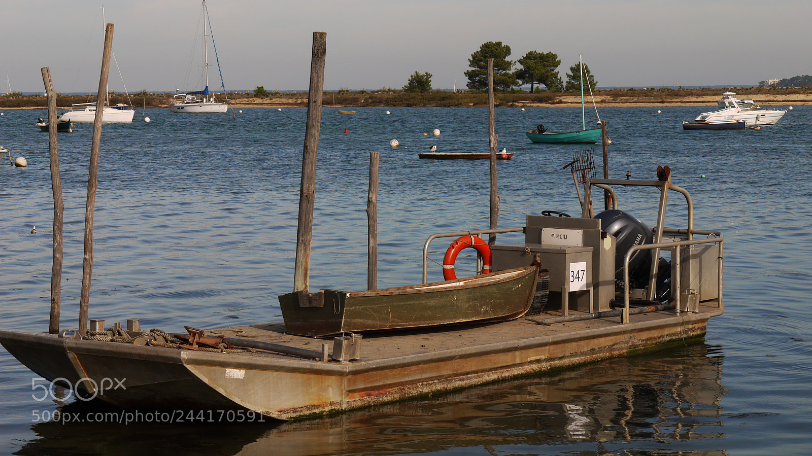 Panasonic Lumix DMC-GF1 sample photo. Barque sur le bassin photography