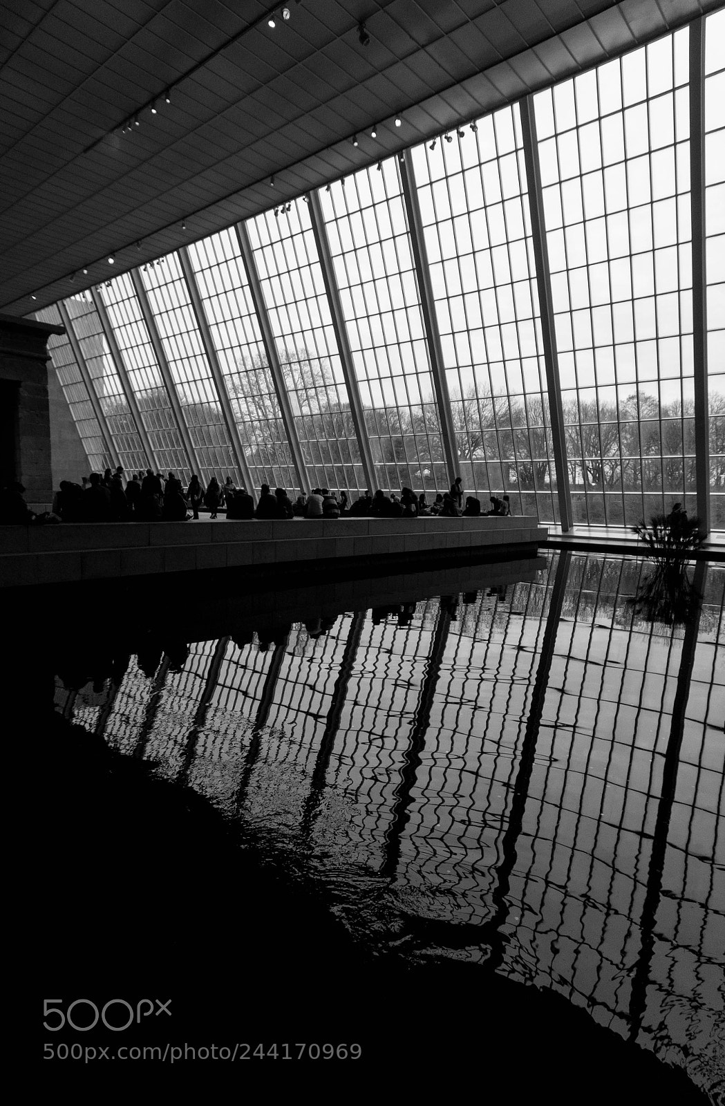 Nikon D90 sample photo. Metropolitan museum reflecting pool photography