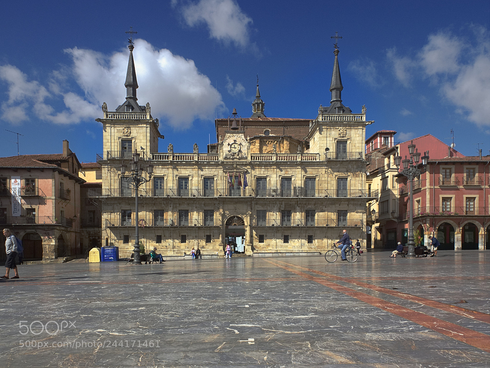 Canon EOS 550D (EOS Rebel T2i / EOS Kiss X4) sample photo. Plaza mayor photography