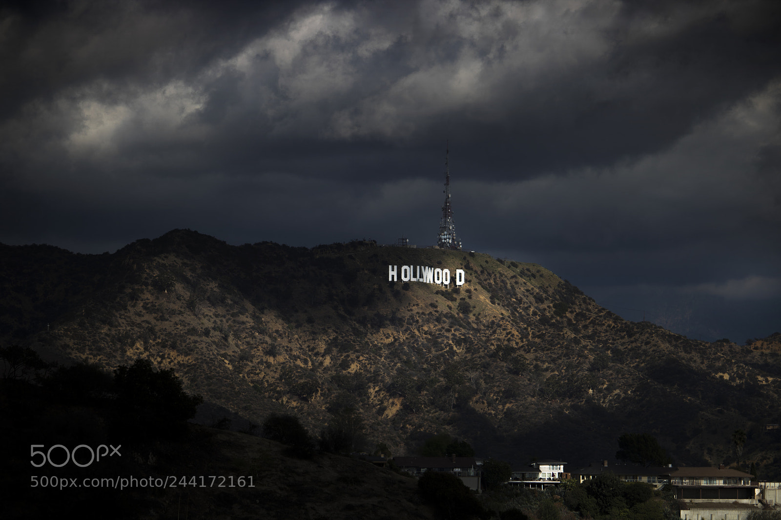 Canon EOS 750D (EOS Rebel T6i / EOS Kiss X8i) sample photo. Hollywood thunder photography