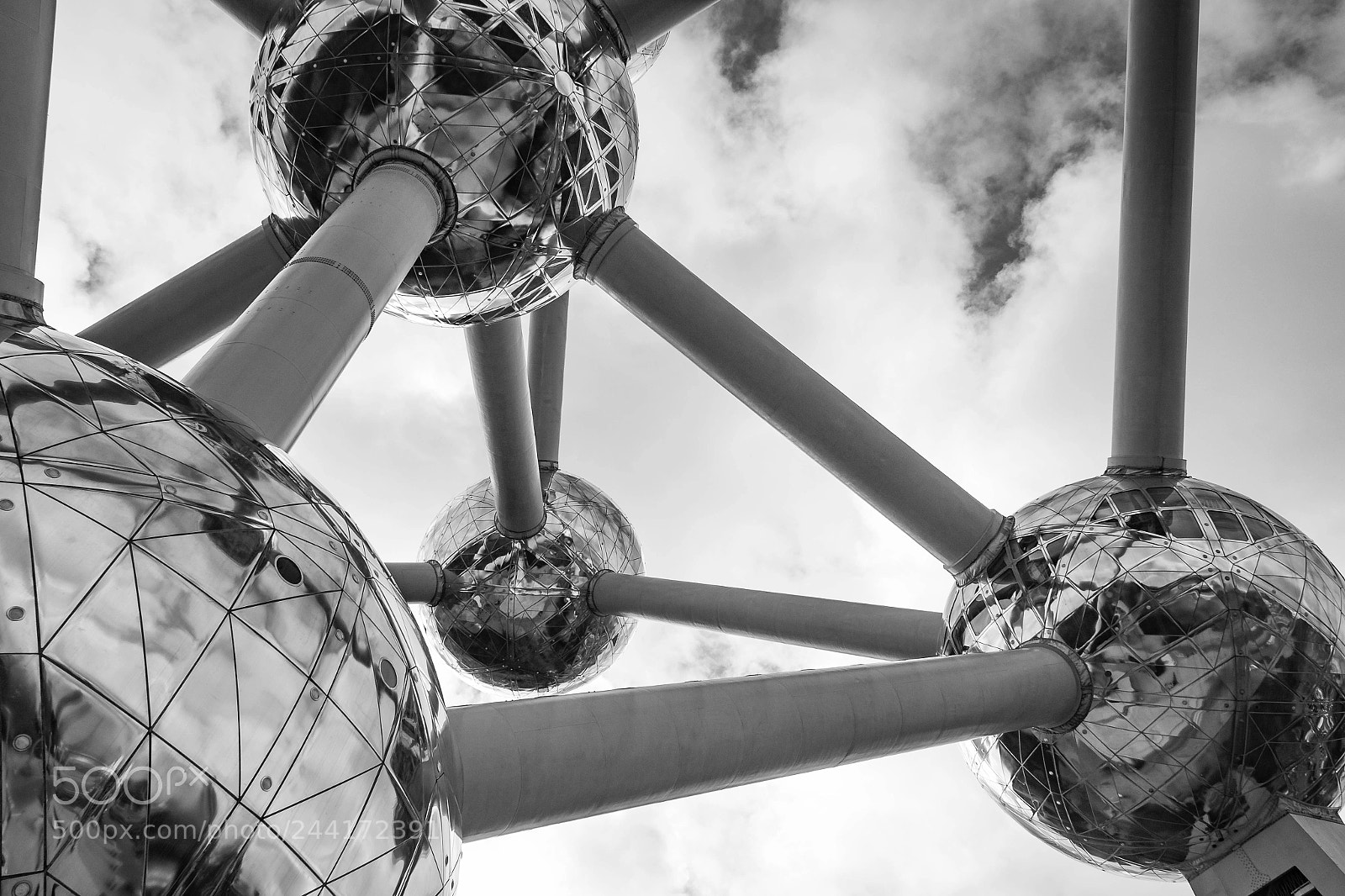 Canon EOS 60D sample photo. Atomium photography