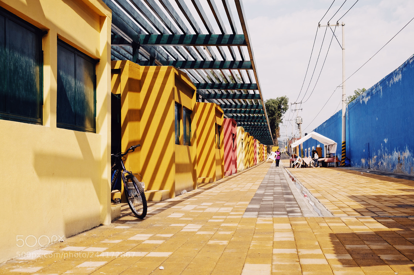 Fujifilm X-T1 sample photo. Out in the street photography