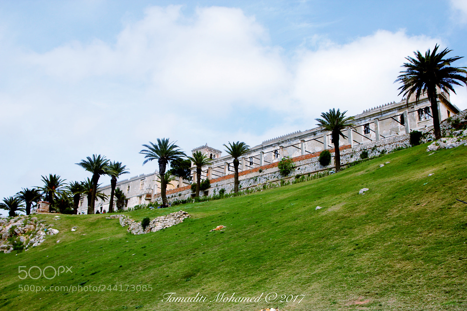 Canon EOS 60D sample photo. An antique building photography
