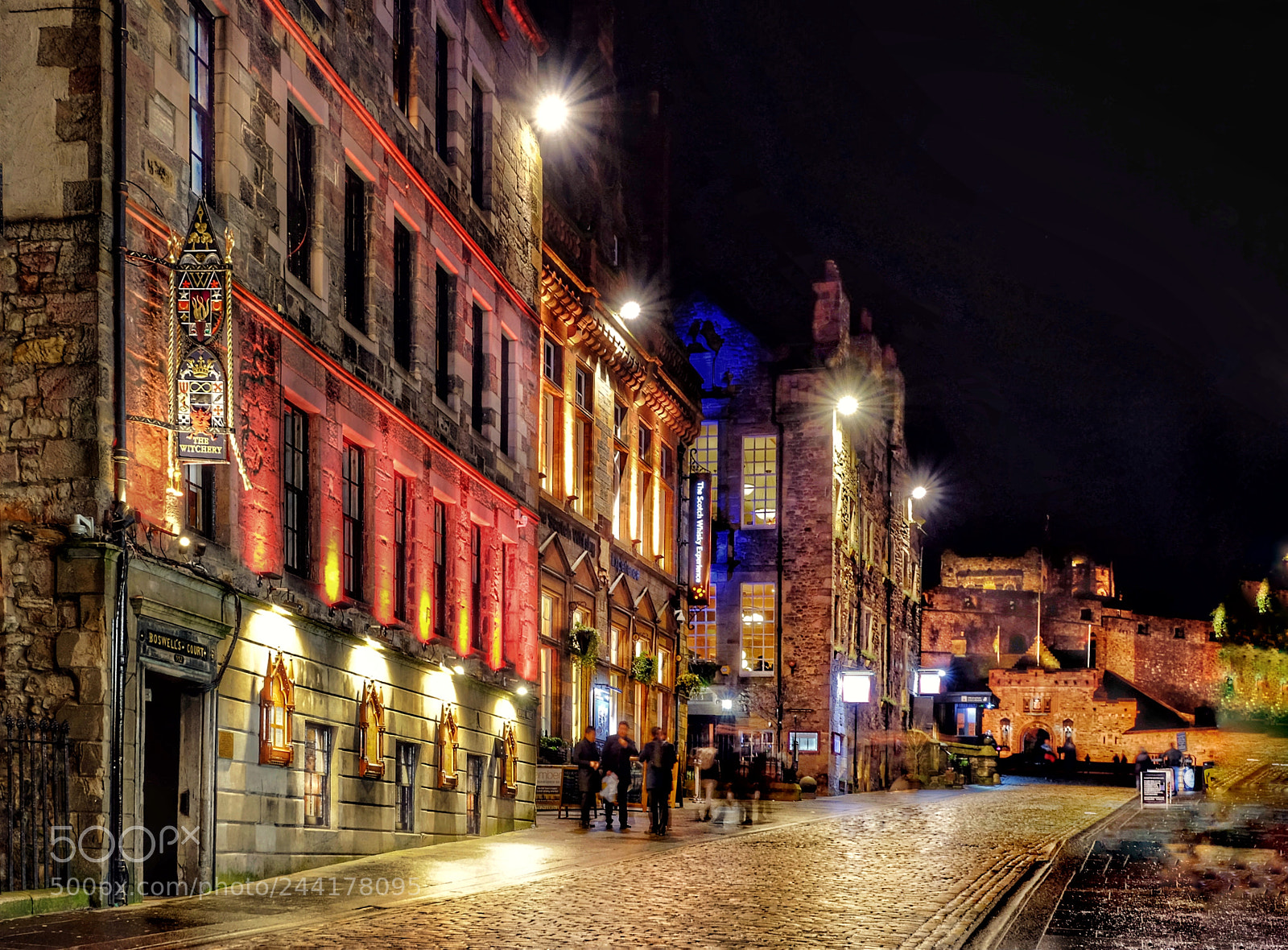 Fujifilm X-T1 sample photo. Alley leading to edinburgh photography