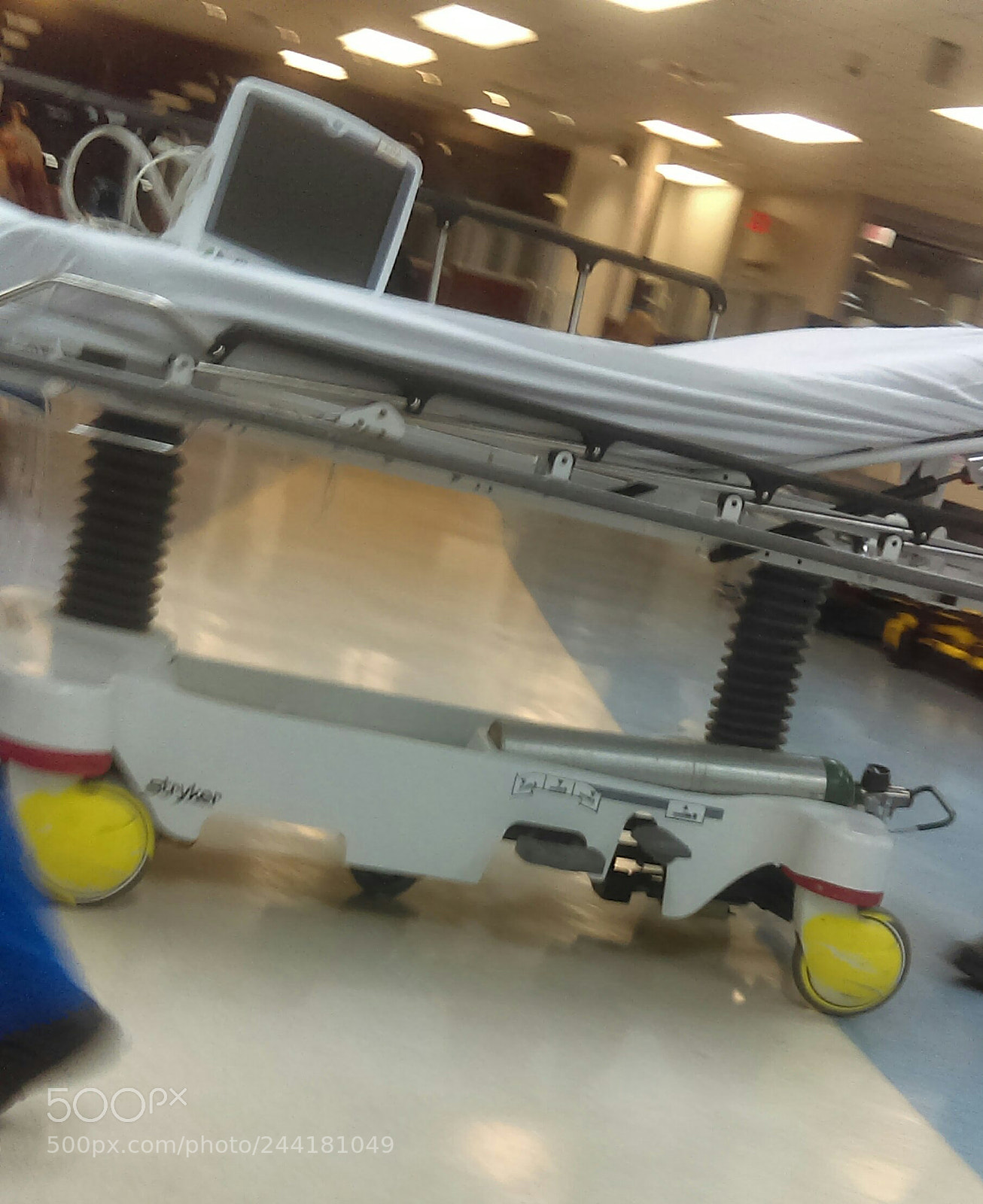 HTC DESRIE D530 sample photo. Laptop lay n comfort photography