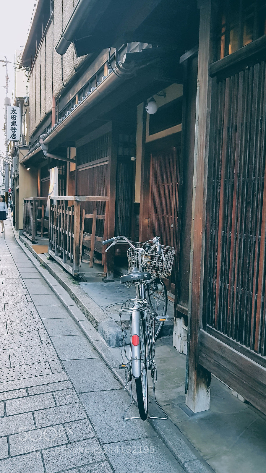 Samsung Galaxy S8+ sample photo. Waiting photography