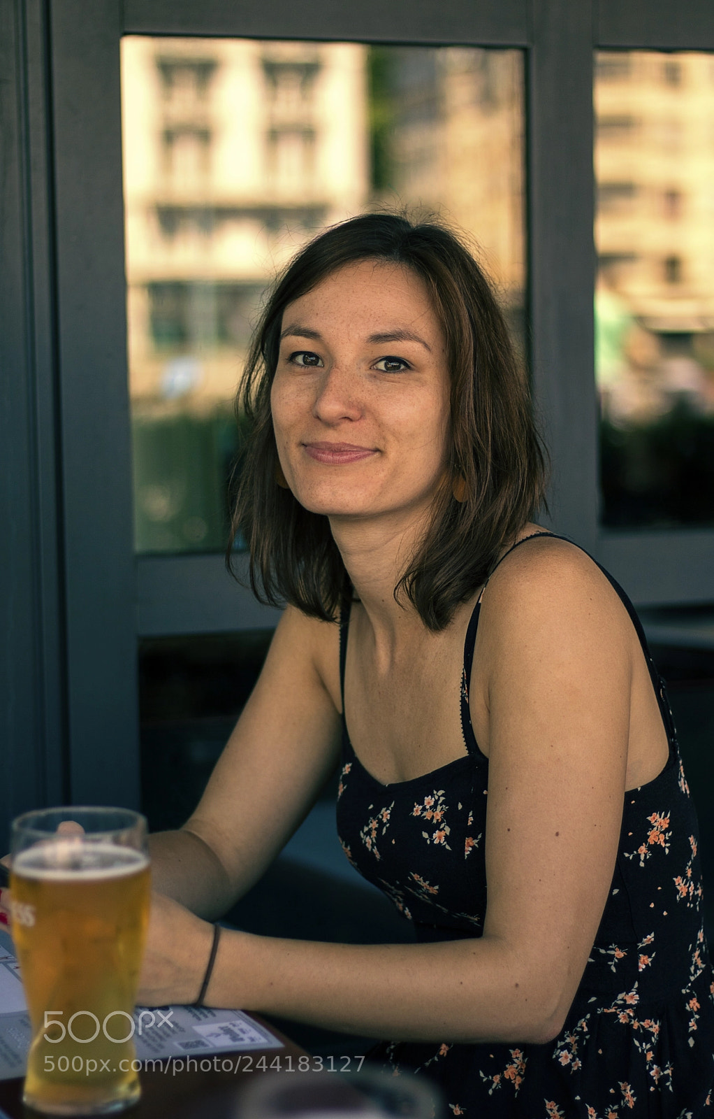 Canon EOS 760D (EOS Rebel T6s / EOS 8000D) sample photo. A sunny pint with photography