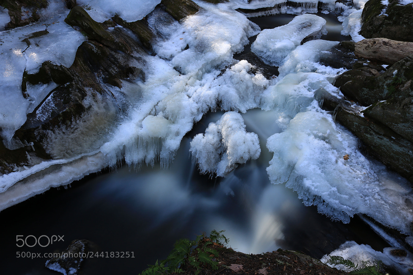 Canon EOS 750D (EOS Rebel T6i / EOS Kiss X8i) sample photo. Iced falls photography