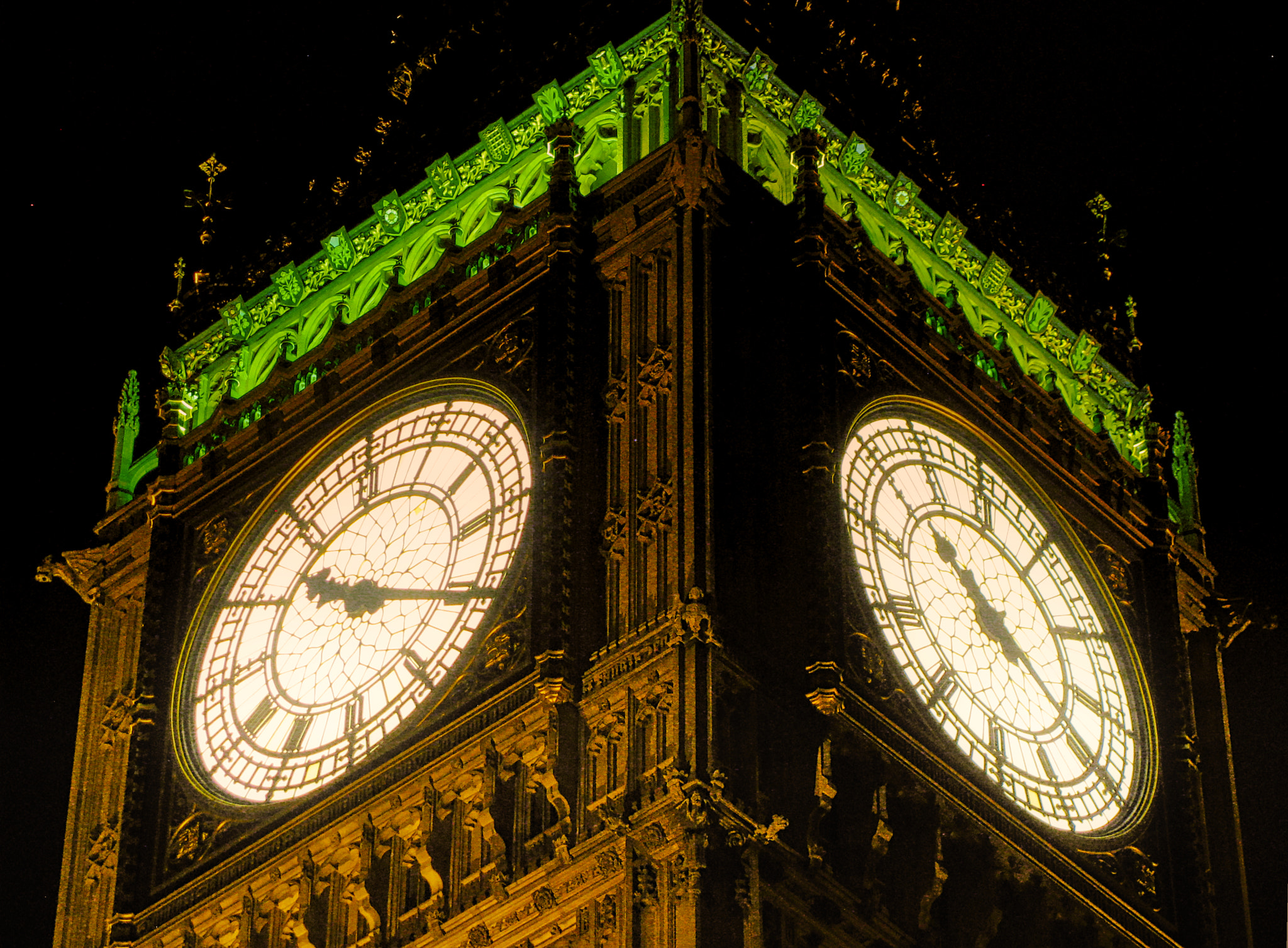 Canon POWERSHOT SX100 IS sample photo. Big ben face photography