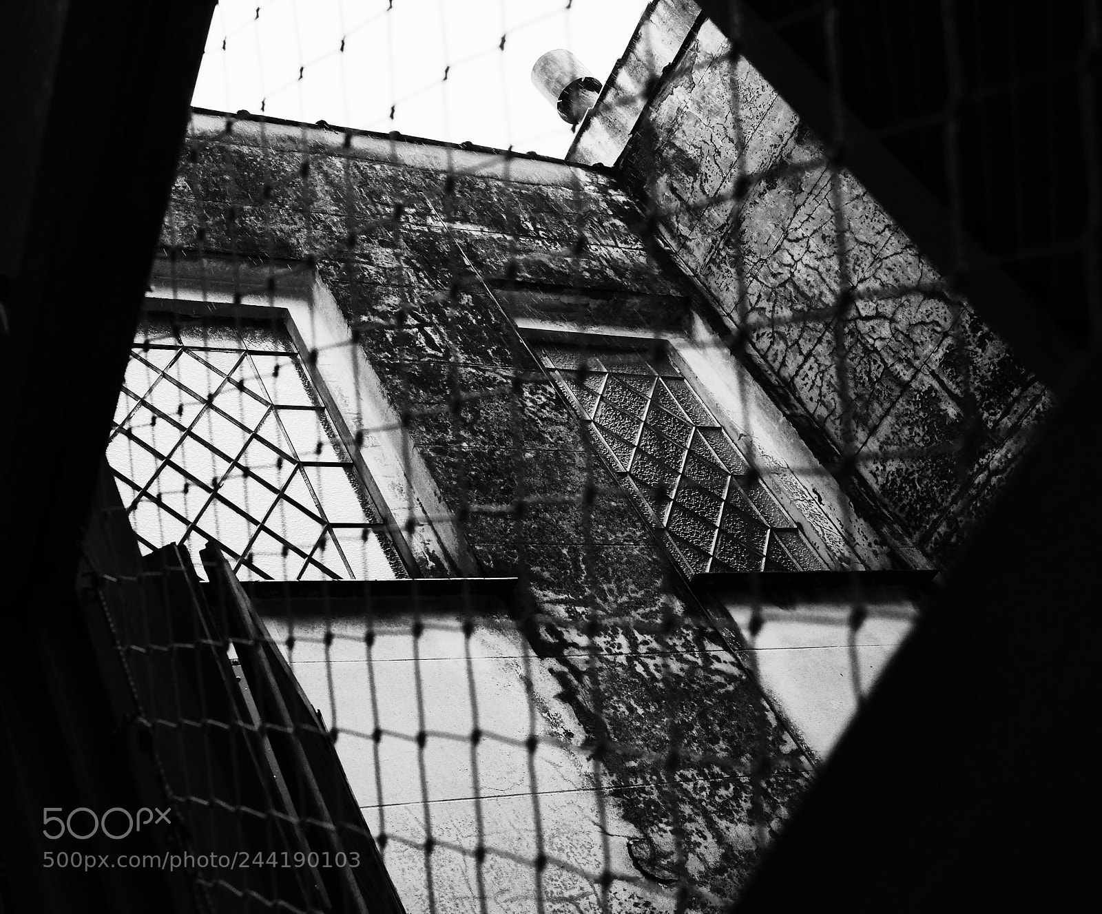 Fujifilm X-T10 sample photo. Window photography
