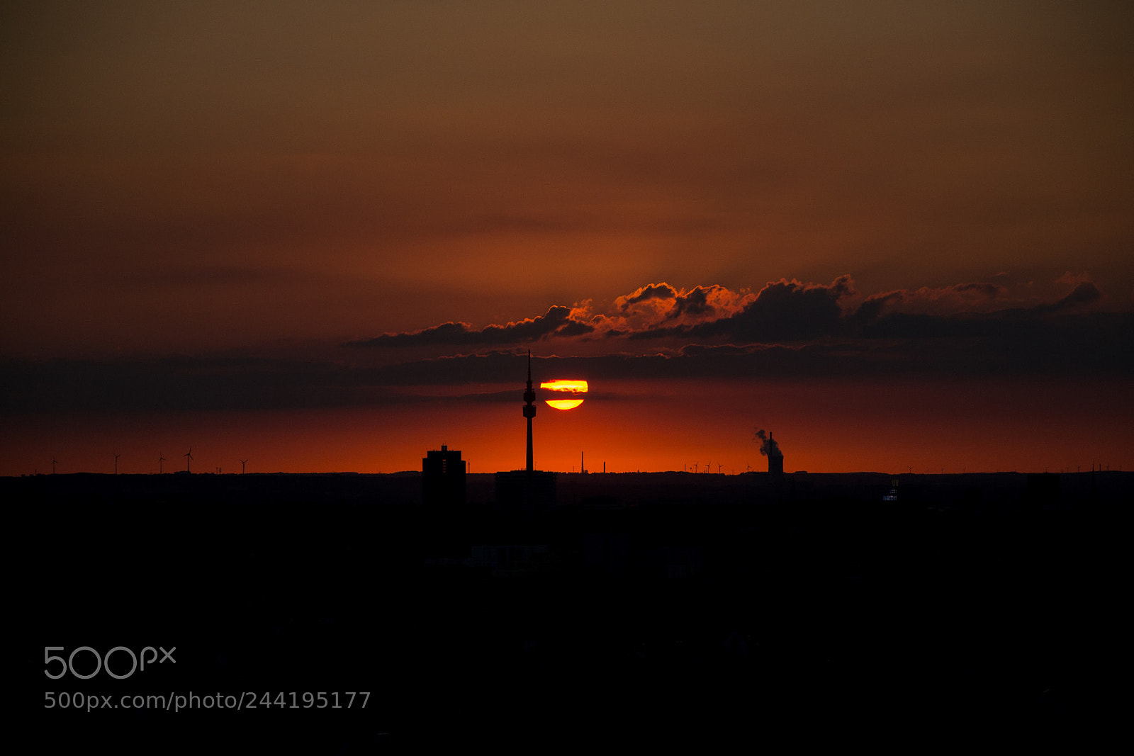 Nikon D3100 sample photo. Cloudy sunset photography