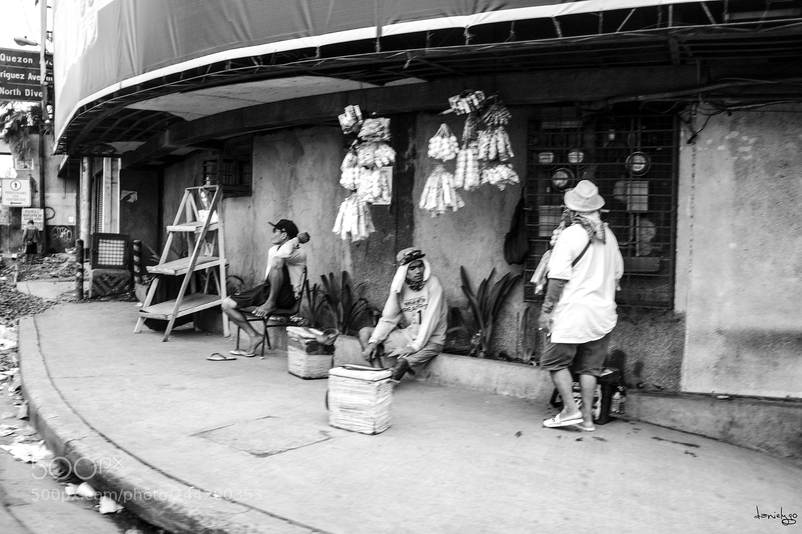 Fujifilm X100F sample photo. Friends & competitors photography