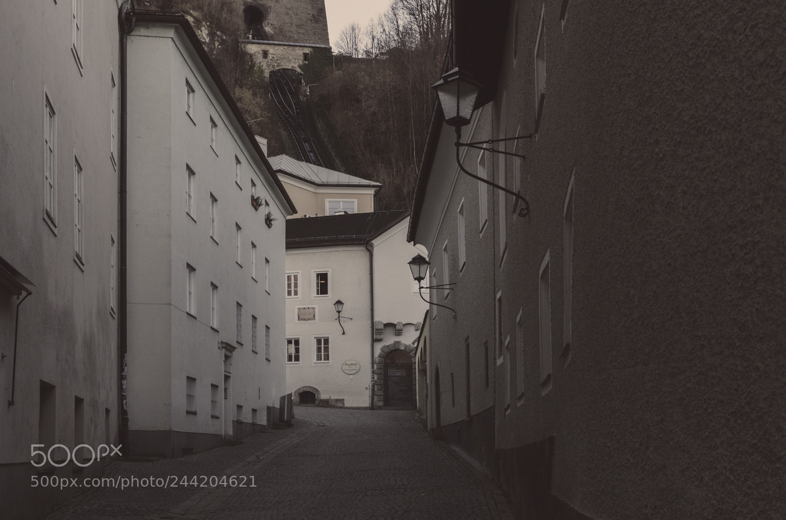 Nikon D5100 sample photo. Street to the castle photography