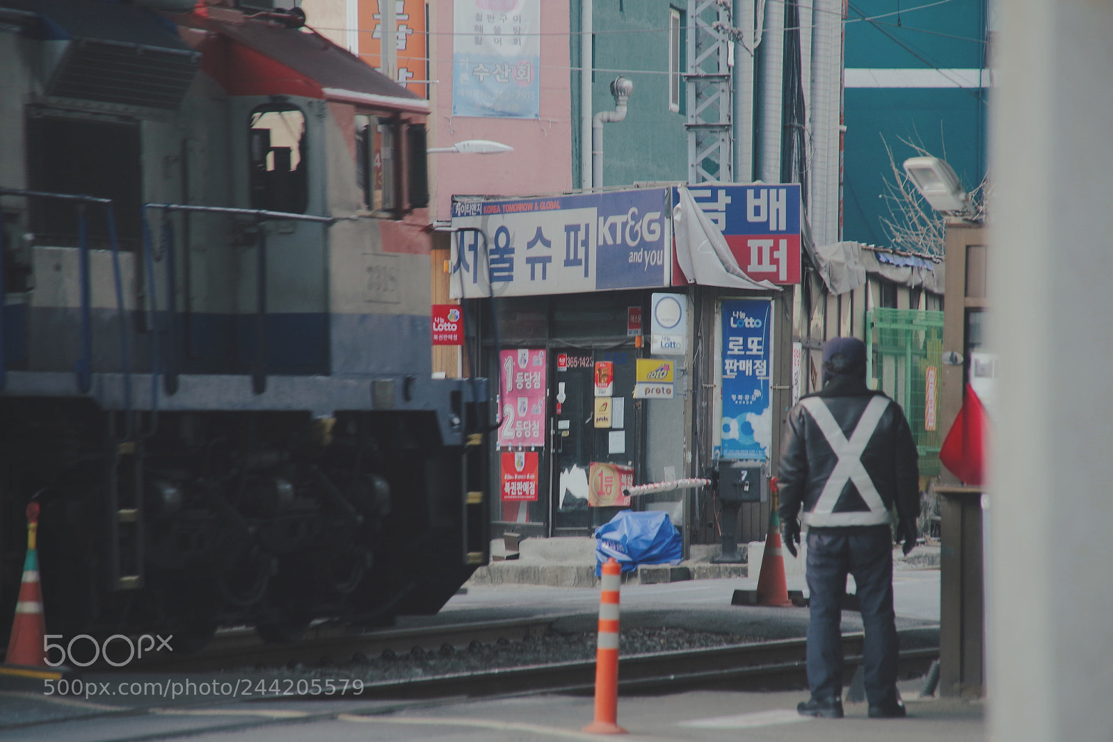 Pentax K-S2 sample photo. Railway photography