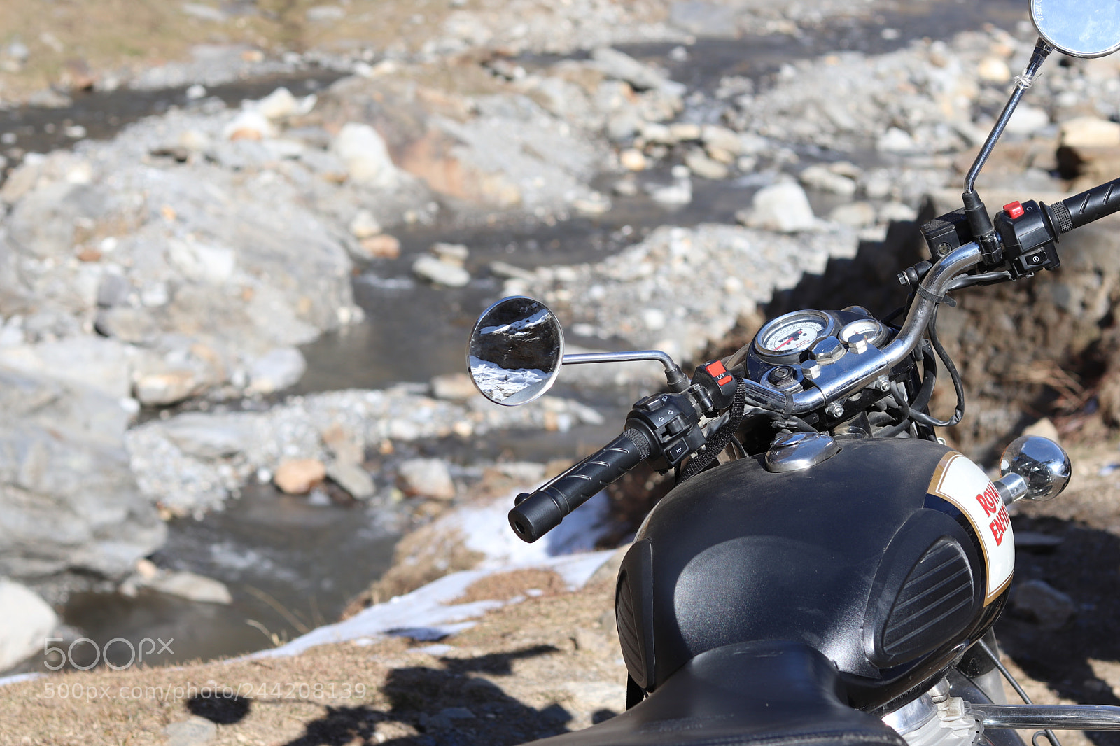 Canon EOS 77D (EOS 9000D / EOS 770D) + Canon EF 50mm F1.8 STM sample photo. Vintage bike photography