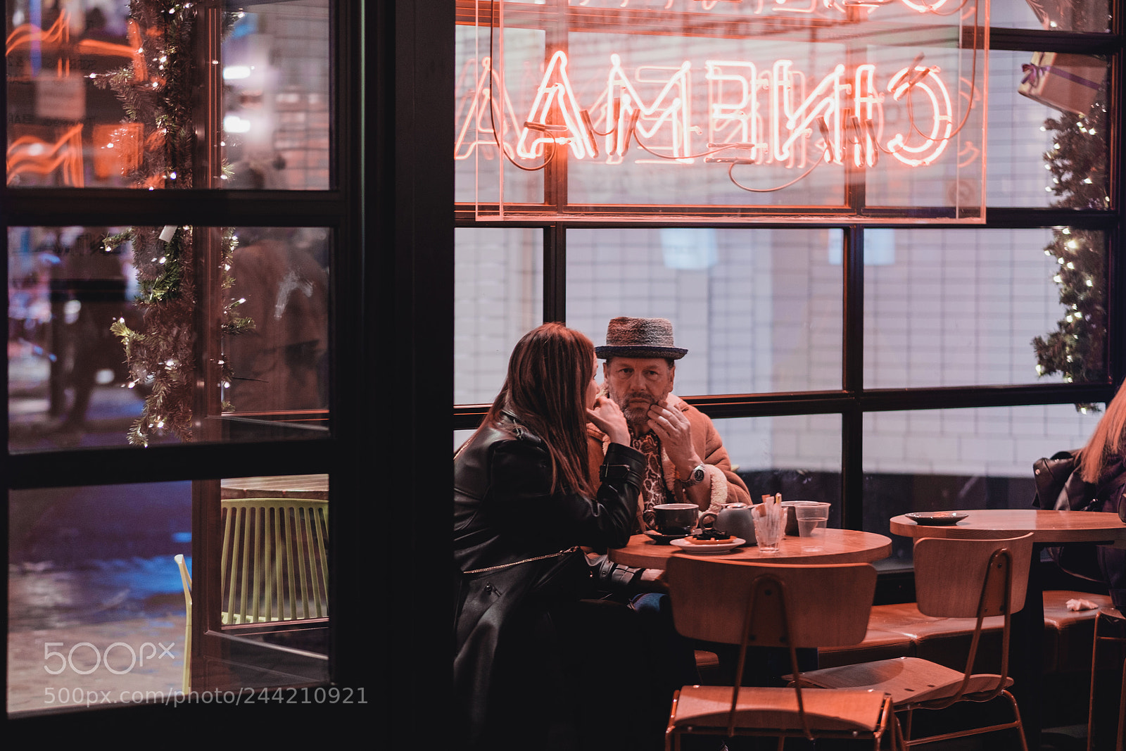 Fujifilm X-T1 sample photo. Deep in conversation photography
