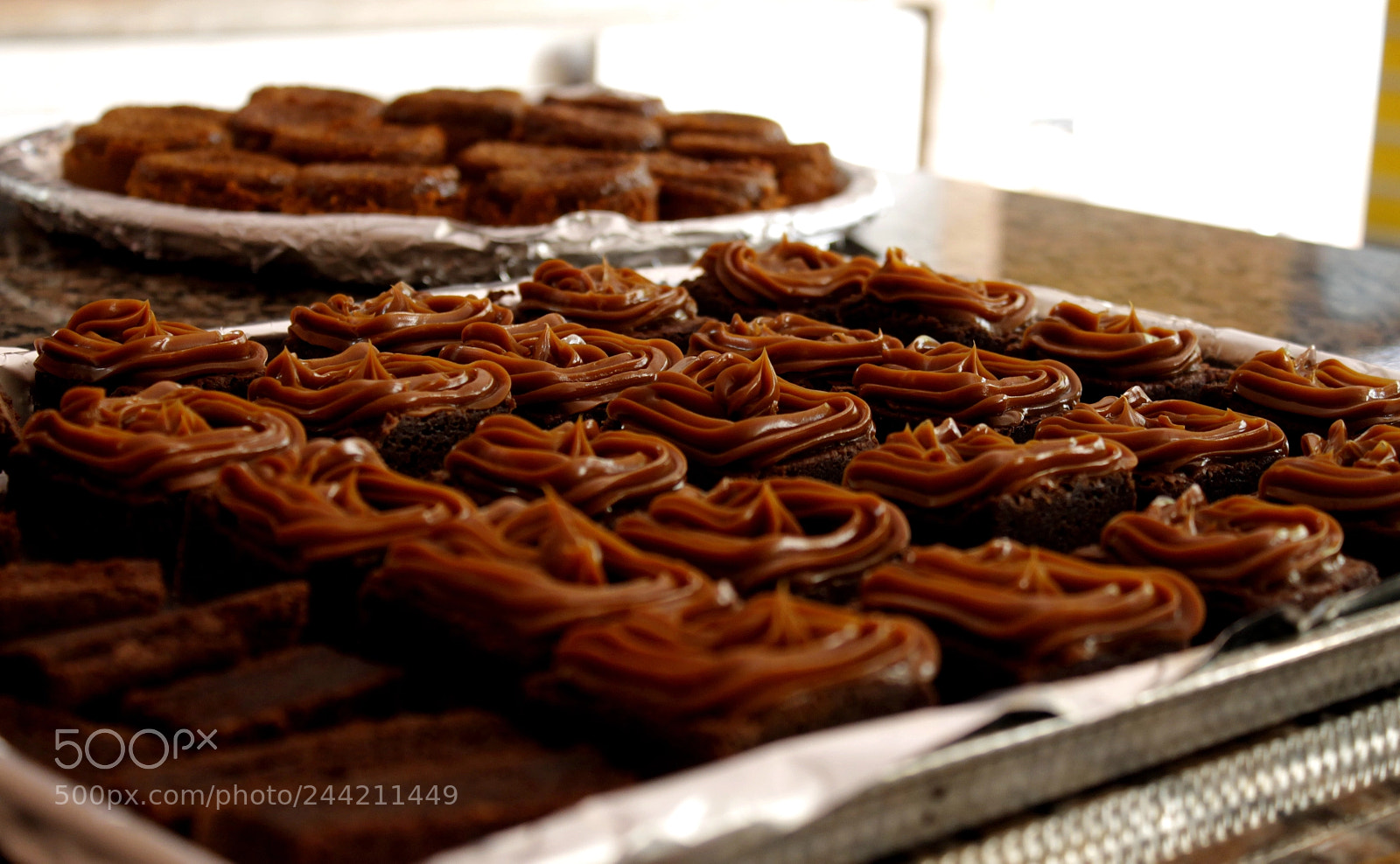Canon EOS 1100D (EOS Rebel T3 / EOS Kiss X50) sample photo. Brownie with dulce de photography