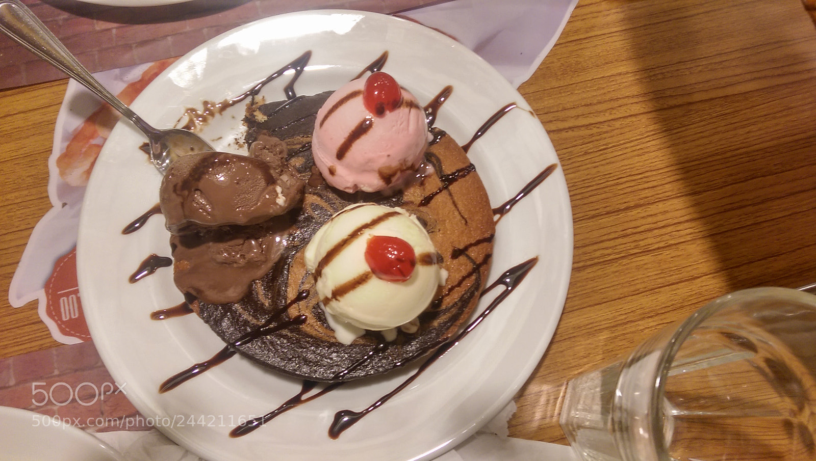 HTC ONE M8 sample photo. Happy sundae! photography