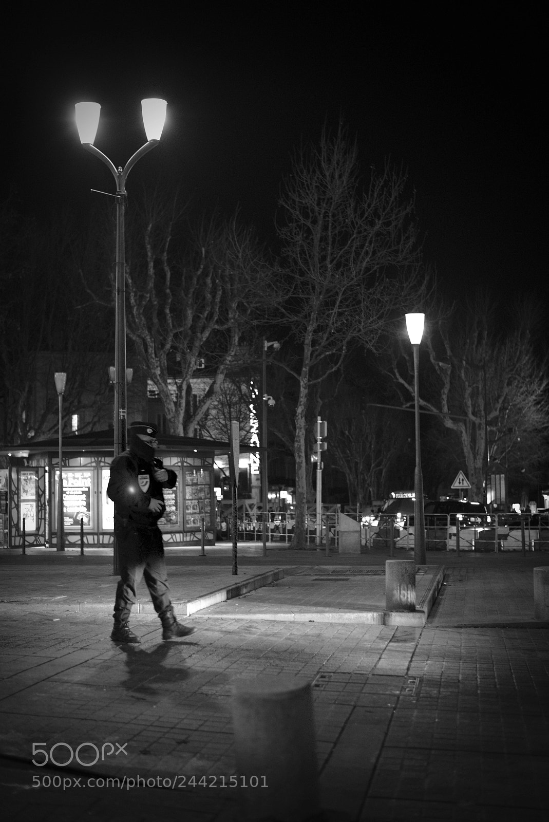 Nikon D800 sample photo. Policeman on the cours photography