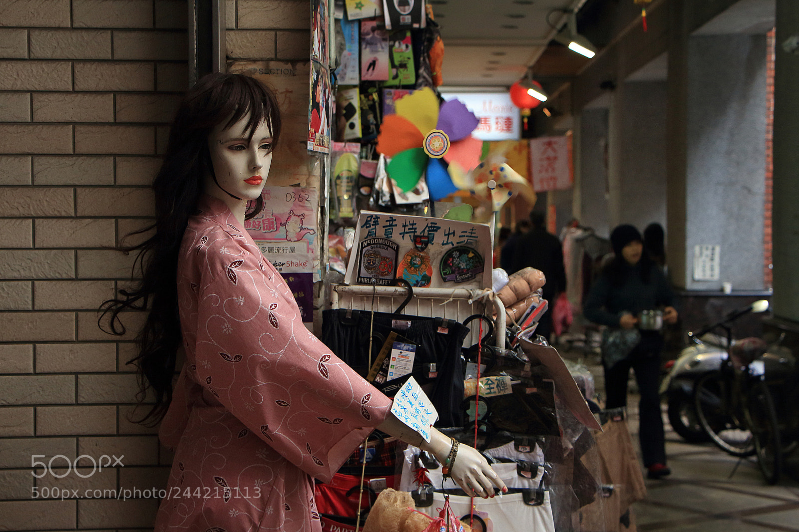 Canon EOS 650D (EOS Rebel T4i / EOS Kiss X6i) sample photo. #behind_faces photography