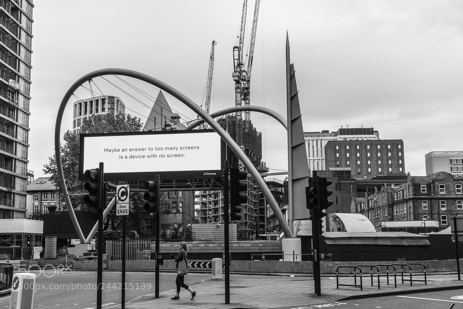 Sony a7 sample photo. Old silicone street roundabout photography