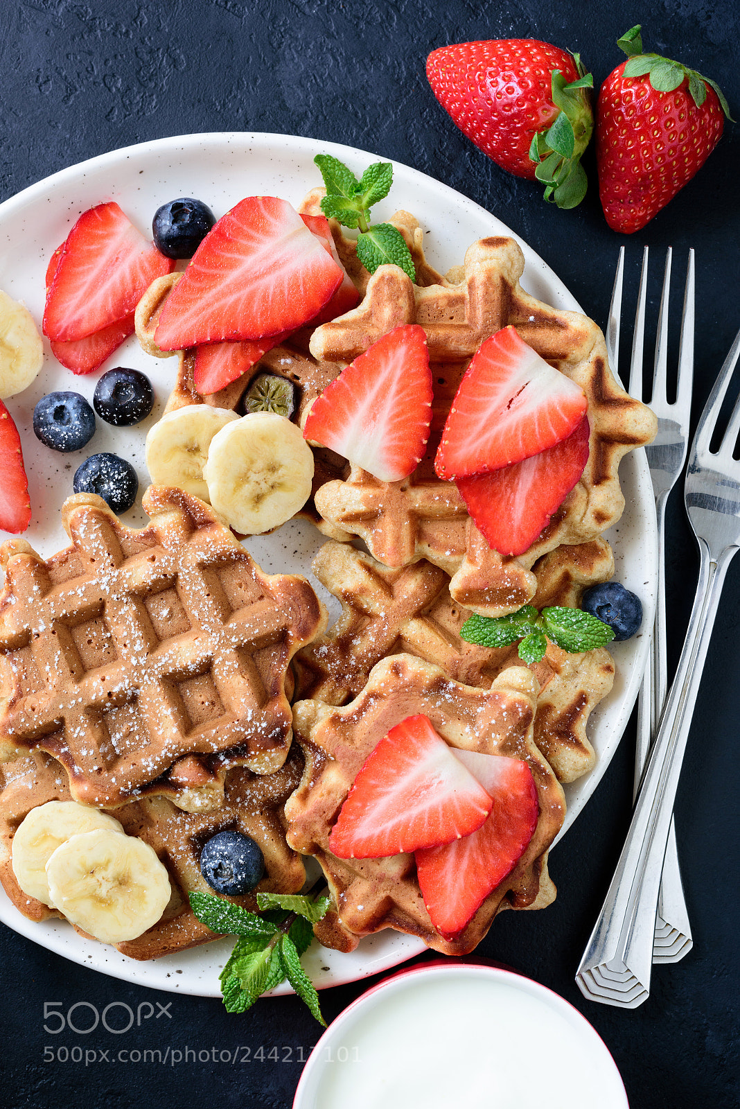 Nikon D810 sample photo. Belgian waffles with fresh photography