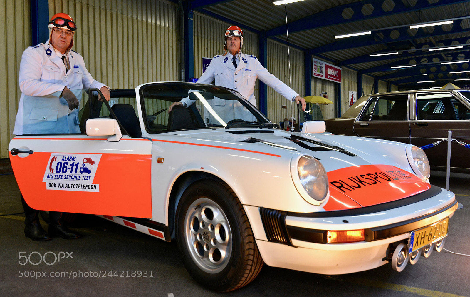 Nikon D800 sample photo. Ancient police car photography