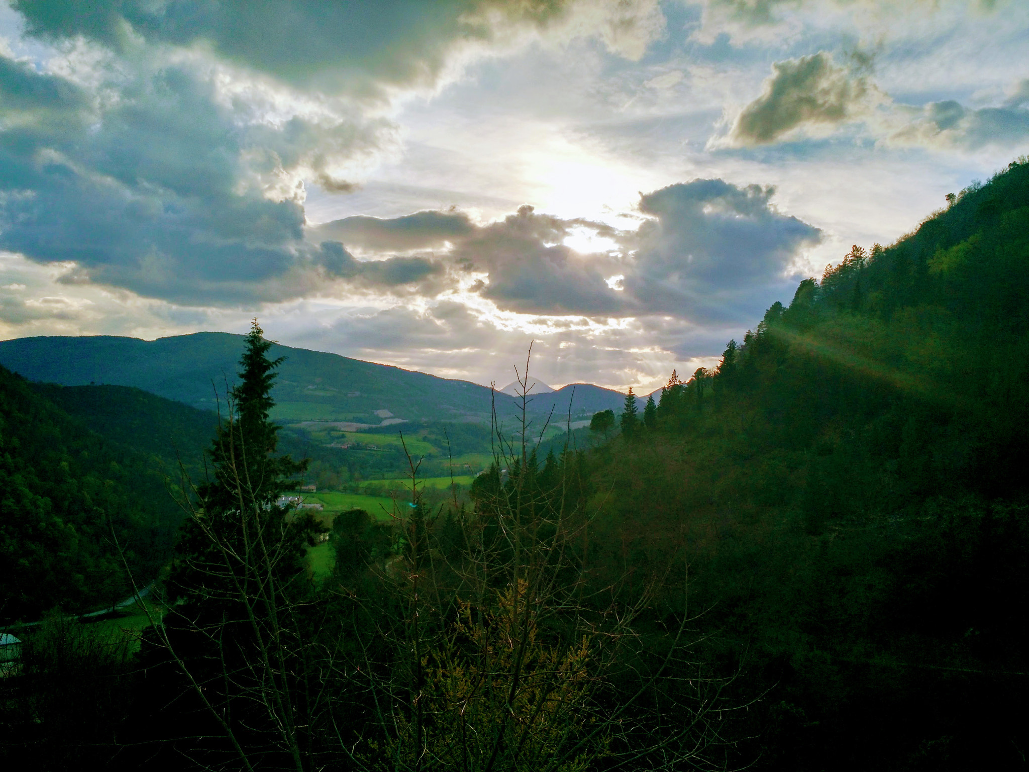 Motorola Moto X (2nd Gen) sample photo. Peaceful green mountain photography