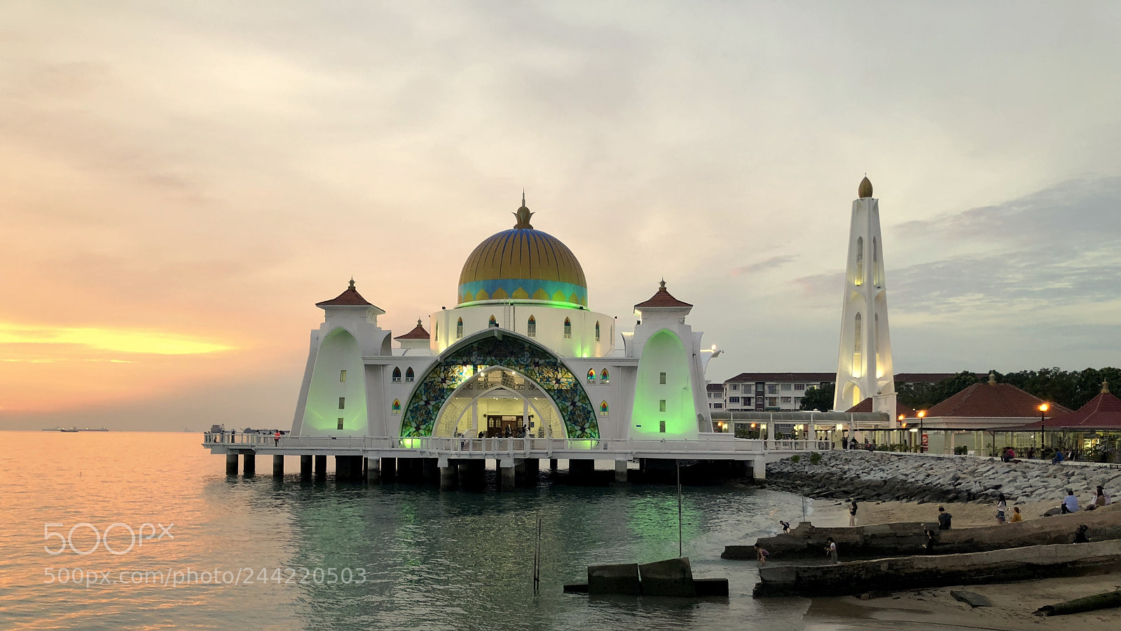 Apple iPhone X sample photo. The masjid selat melaka photography