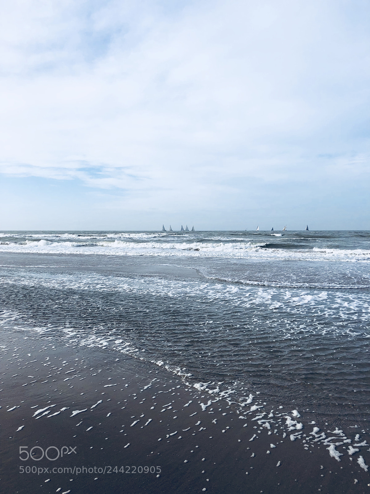 Apple iPhone 8 sample photo. Scheveningen another day at photography