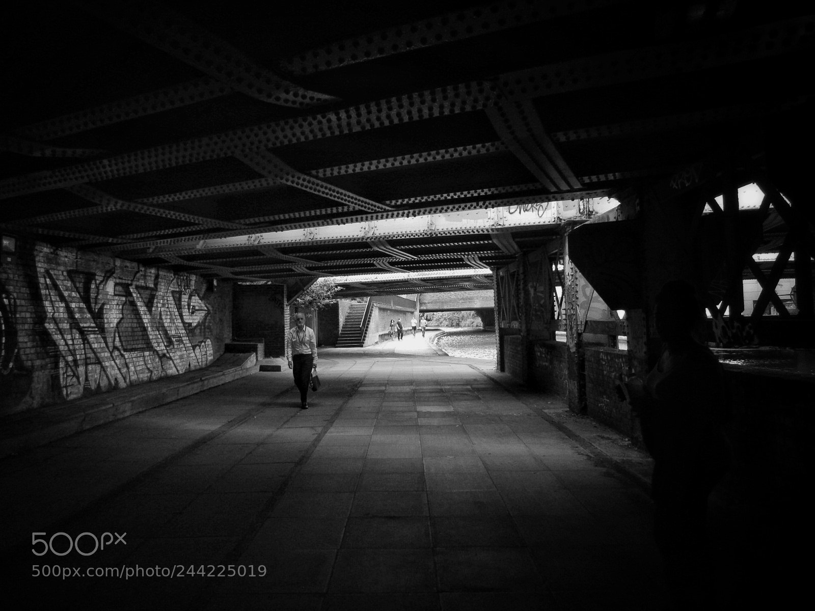 Canon PowerShot SX510 HS sample photo. Underpass photography