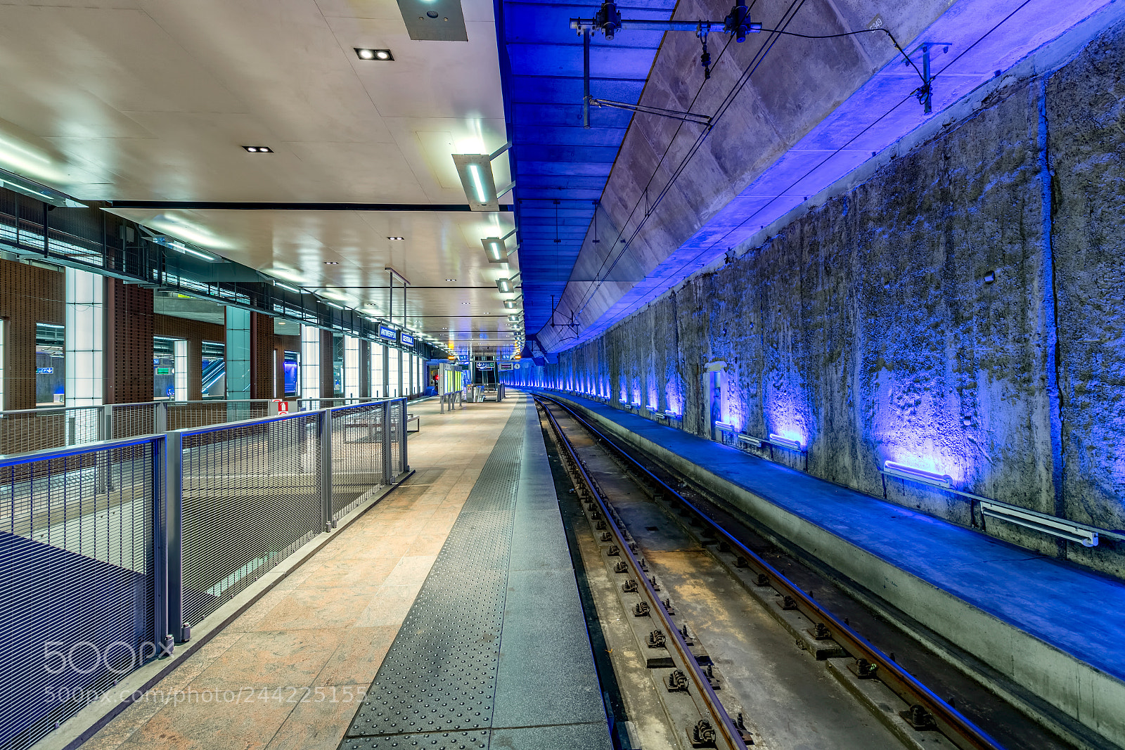 Canon EOS 7D Mark II sample photo. Antwerp cs - demi photography