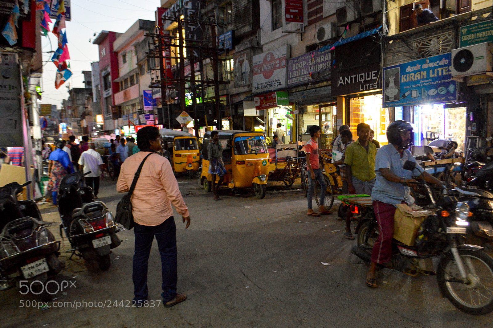 Nikon D3200 sample photo. Man pondering photography