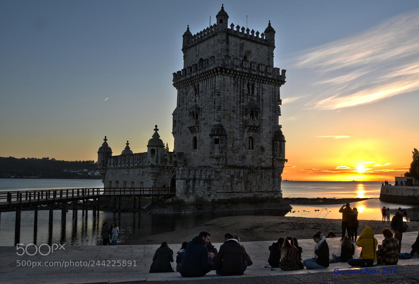 Nikon D5100 sample photo. Sunset in belém... photography