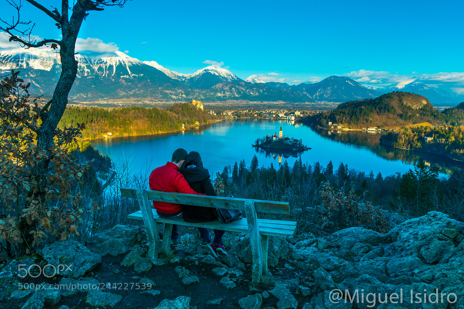 Fujifilm X-A1 sample photo. Lovers in bled photography