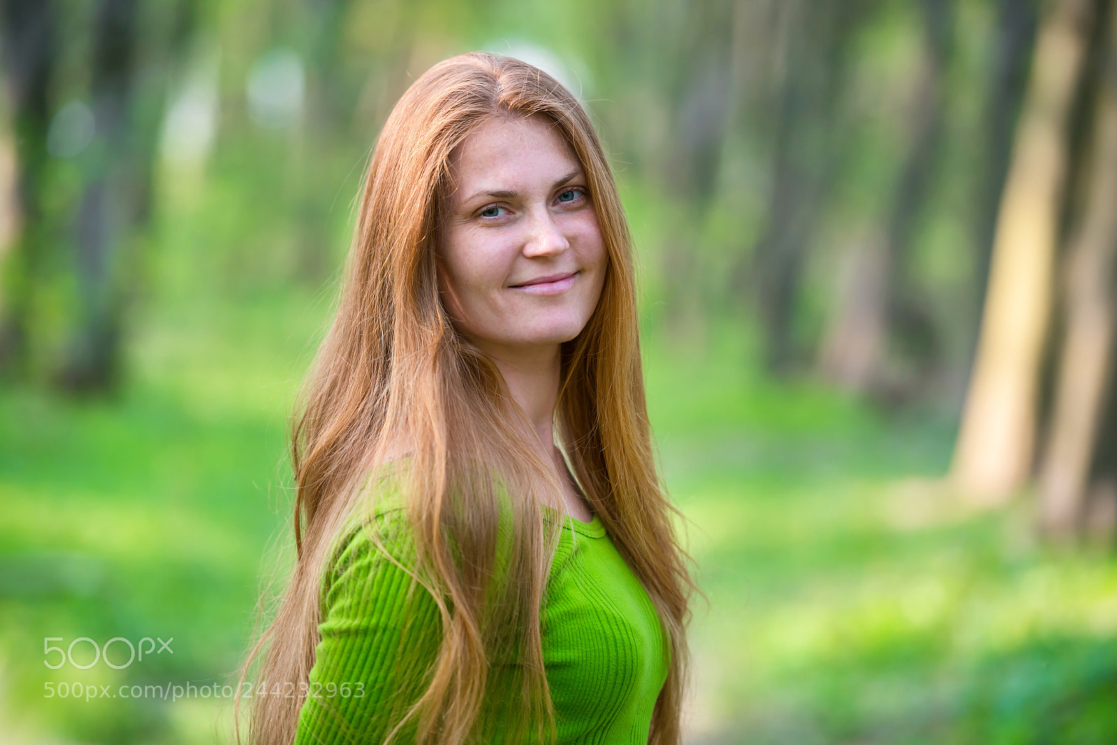 Nikon D800 sample photo. Pretty woman with red photography