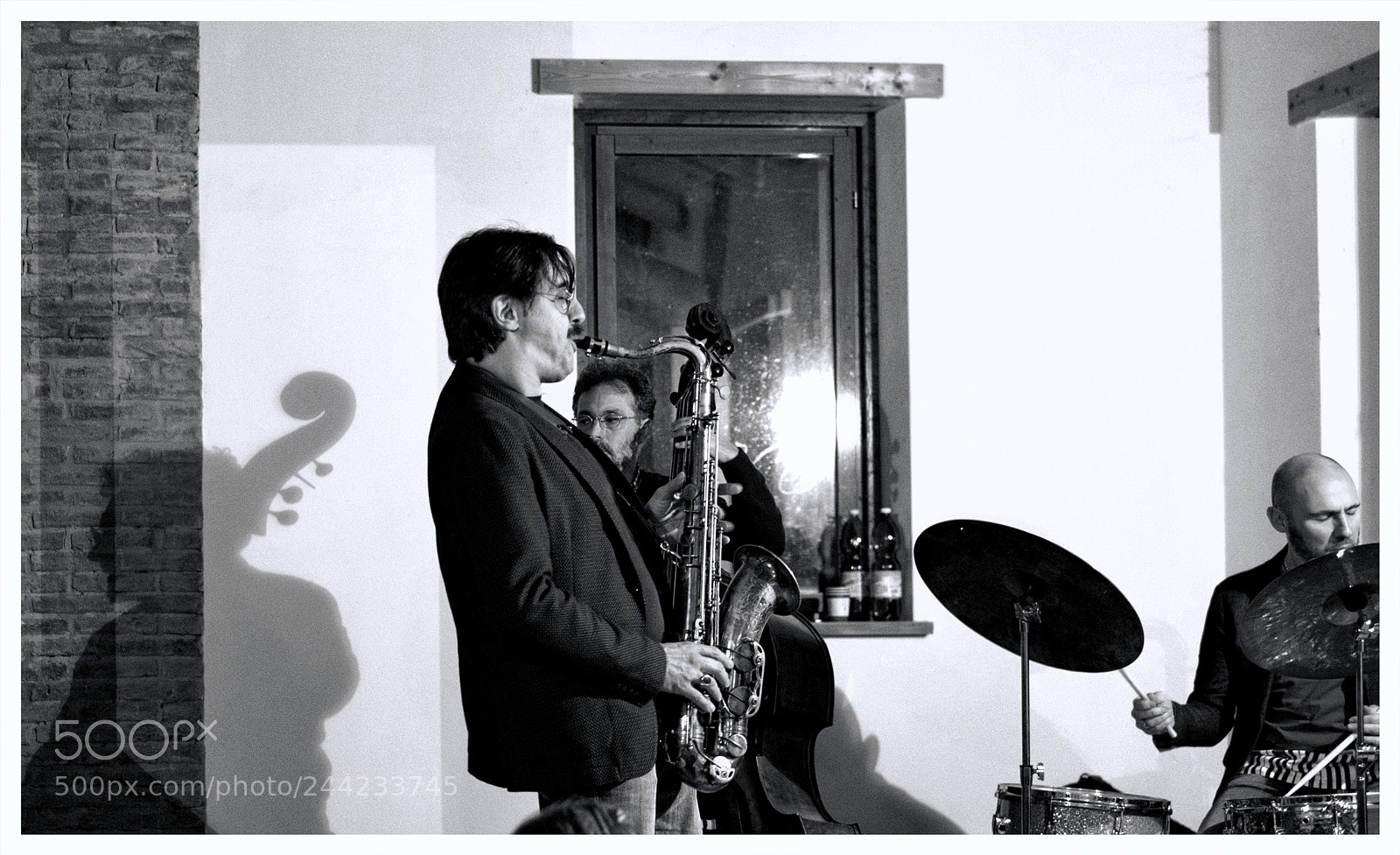 Fujifilm X-T1 sample photo. Jazz house concert photography