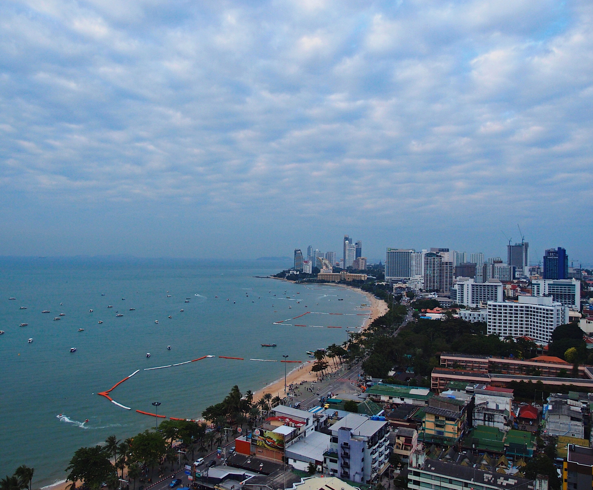 Olympus XZ-1 sample photo. Pattaya beach in the morning photography