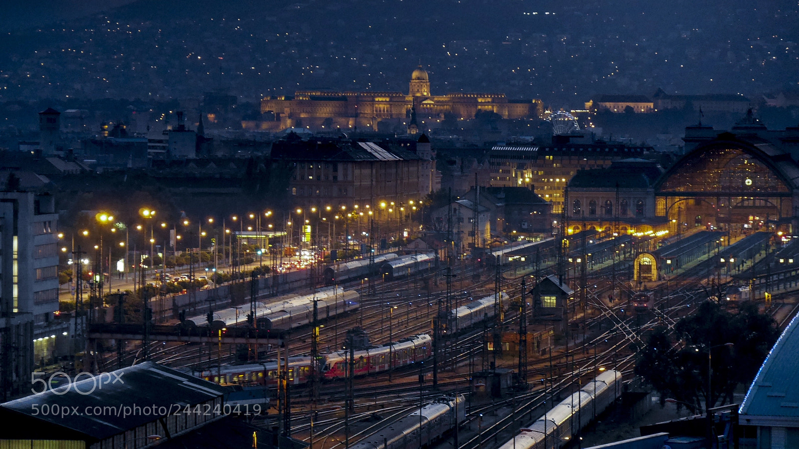 Panasonic Lumix DMC-GX7 sample photo. Impresionista budapest photography