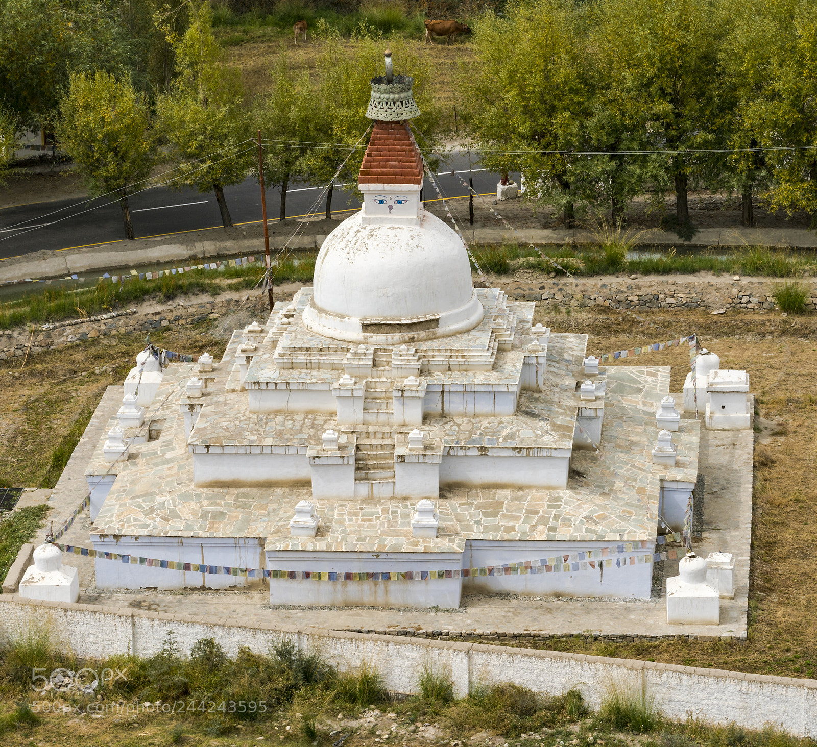 Sony a7R II sample photo. A large stupa in photography