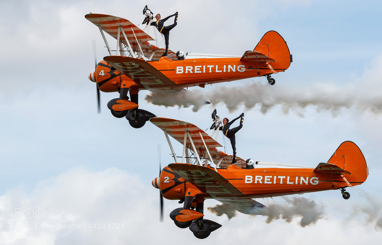 Canon EOS 1200D (EOS Rebel T5 / EOS Kiss X70 / EOS Hi) sample photo. Breitling wingwalkers photography