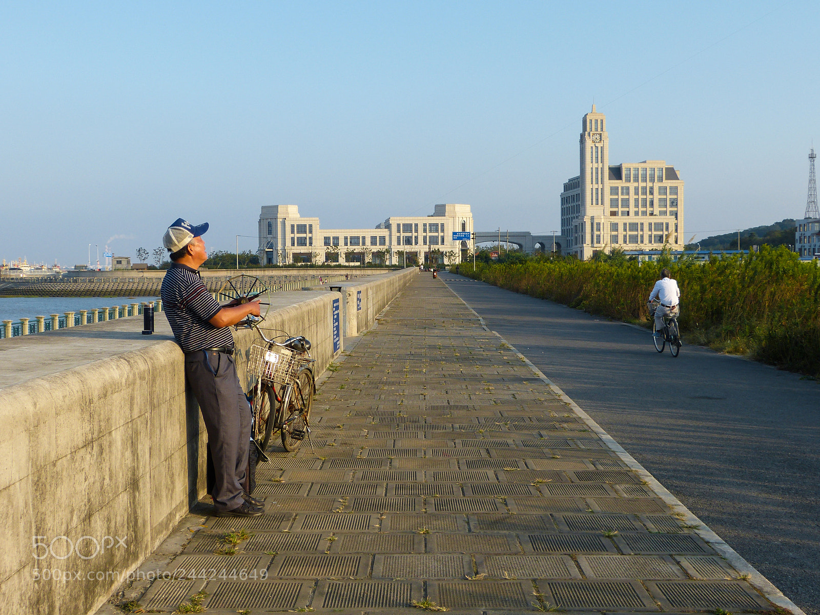 Panasonic Lumix DMC-FZ150 sample photo. Kite photography