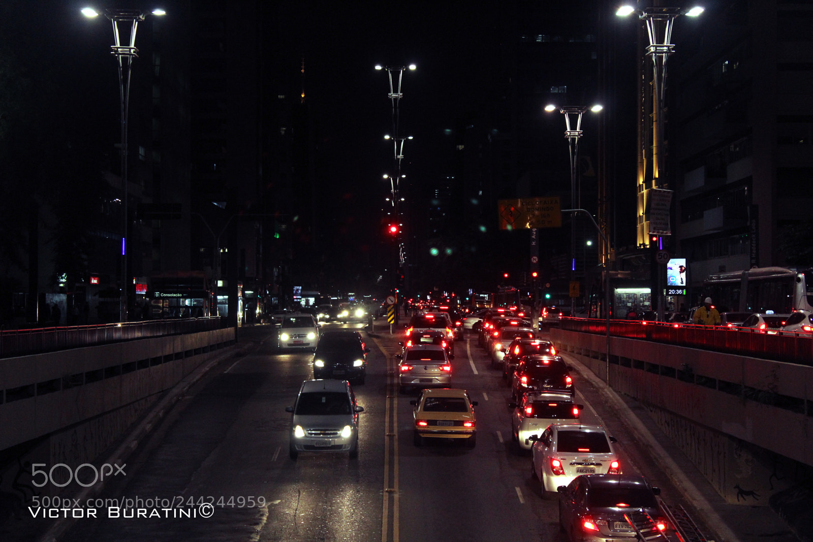 Canon EOS 1200D (EOS Rebel T5 / EOS Kiss X70 / EOS Hi) sample photo. Paulista, 20:36 photography
