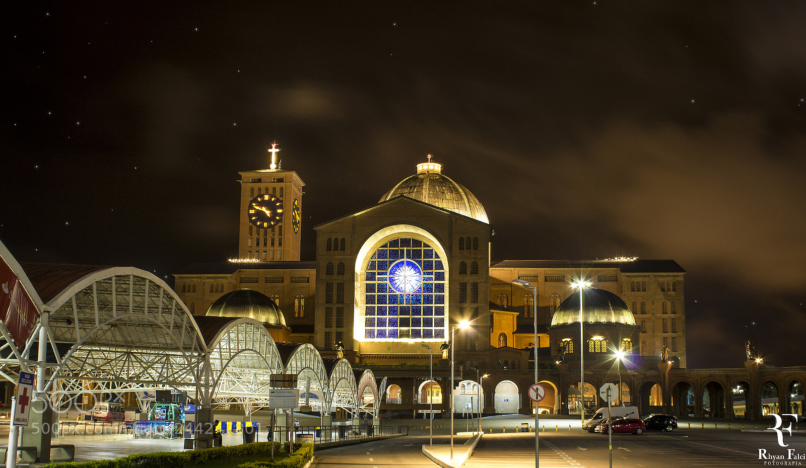 Canon EOS 1200D (EOS Rebel T5 / EOS Kiss X70 / EOS Hi) sample photo. Catedral bas lica de photography