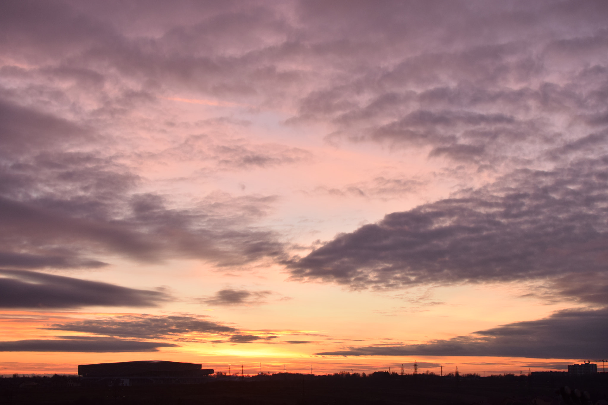 Nikon AF-S DX Nikkor 35mm F1.8G sample photo. Sky over the city photography