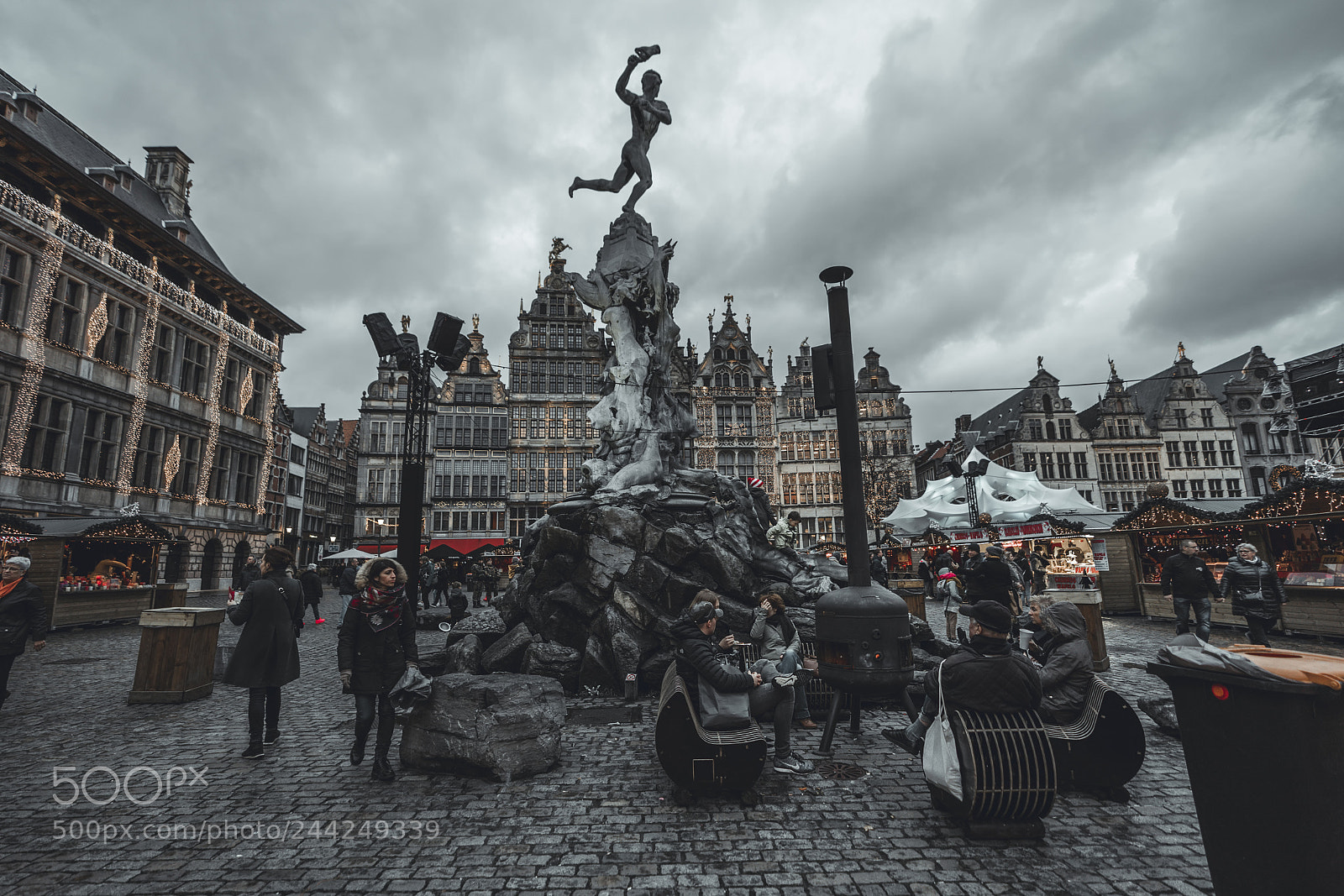 Sony a7 II sample photo. Grote markt antwerpen photography