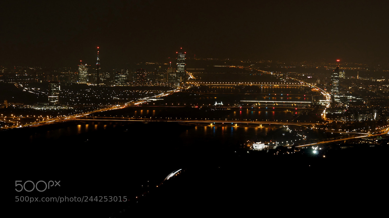 Panasonic DMC-G81 sample photo. Danube at night photography